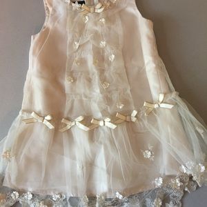 Vintage style cream embroidered lace dress.